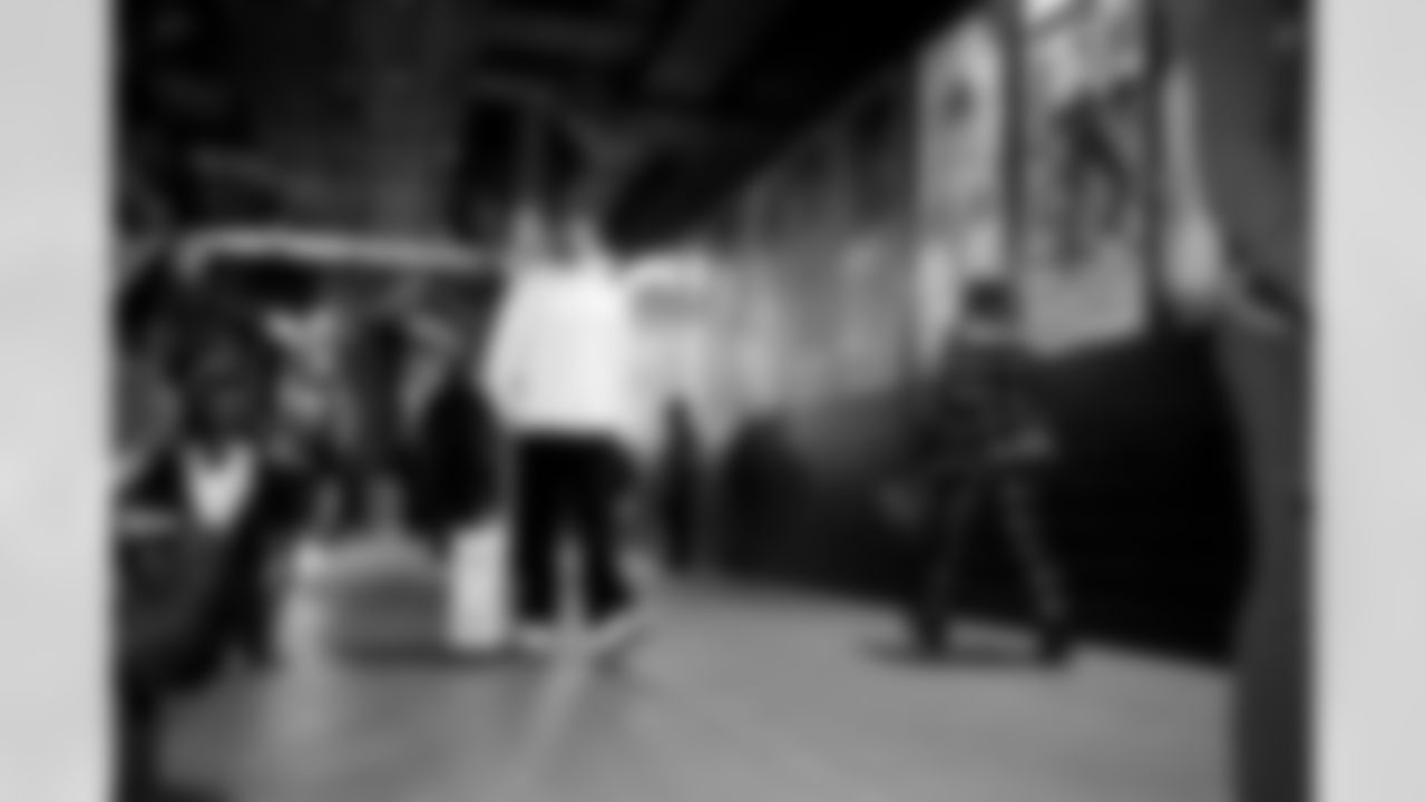 TE Theo Johnson (84)