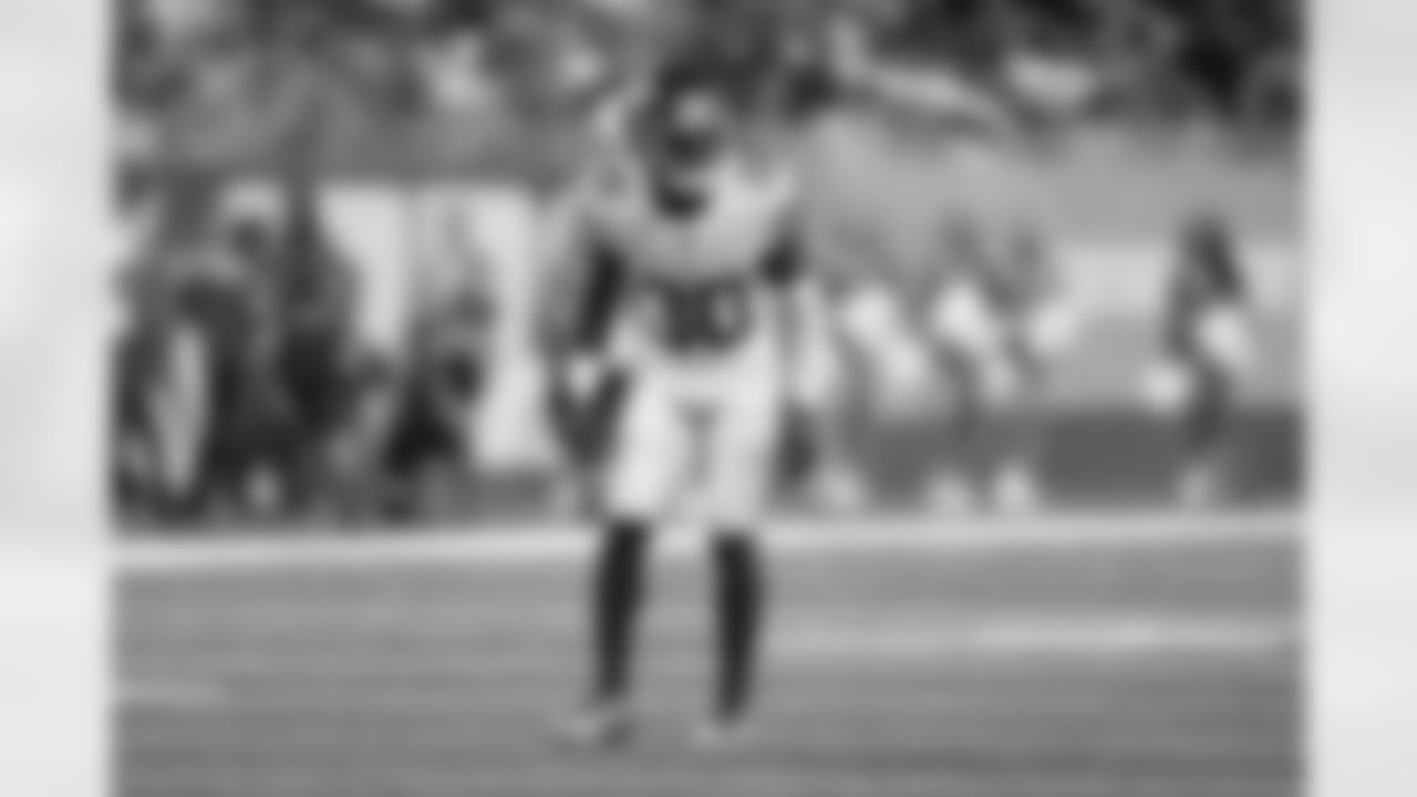 CB Darnay Holmes - Unrestricted Free Agent Signing (March 22)