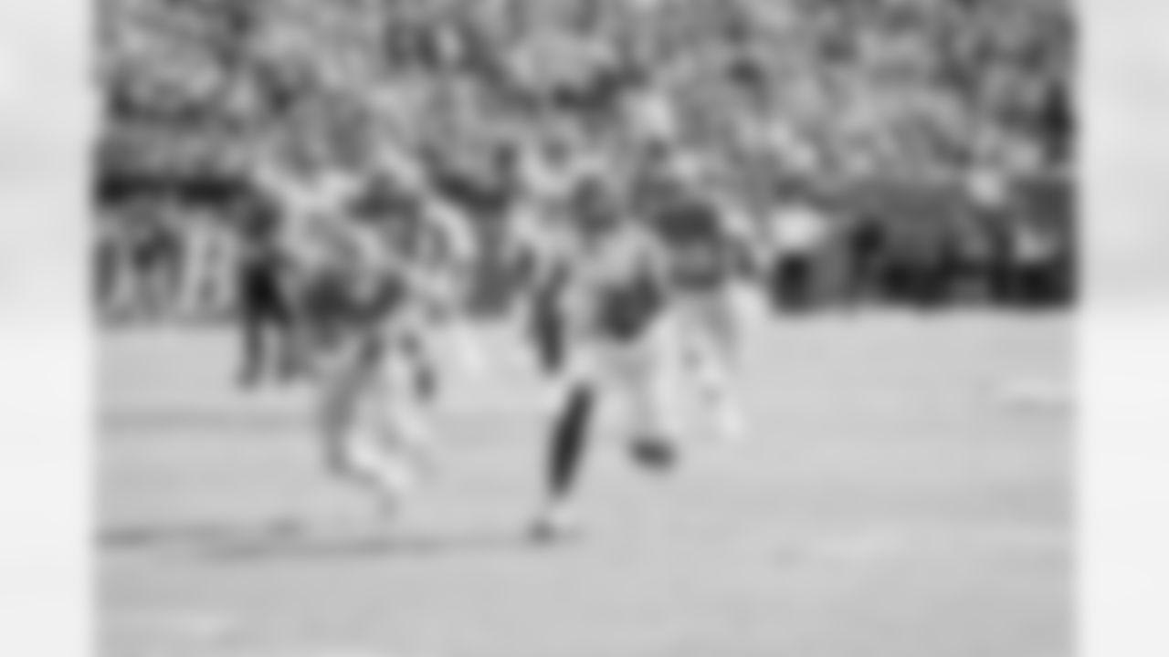 WR Darius Slayton (18)
