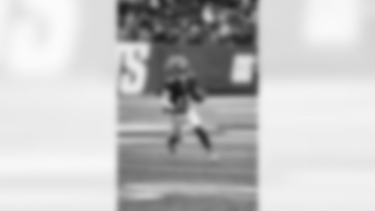 WR Wan'Dale Robinson (17)