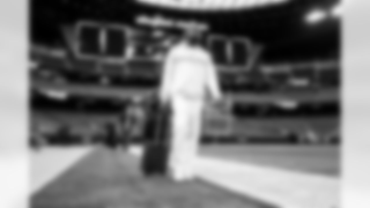 TE Chris Manhertz (85)