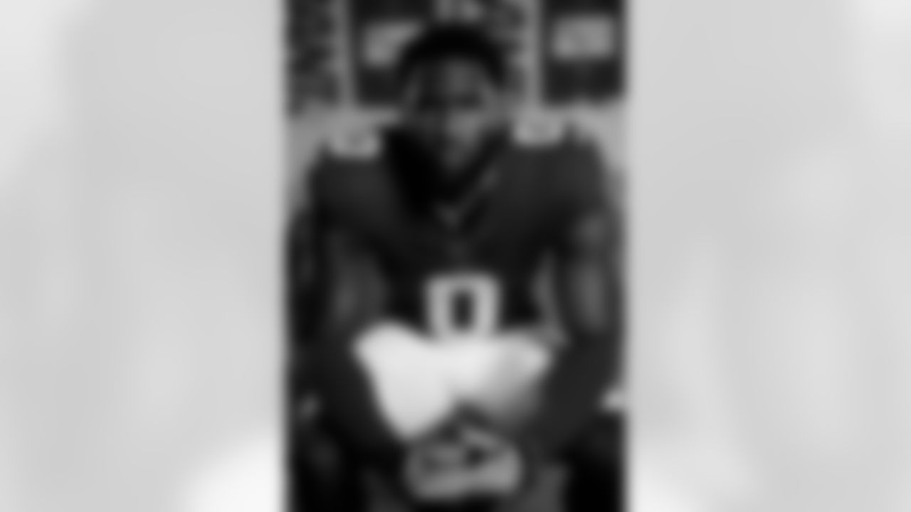 OLB Brian Burns (0)