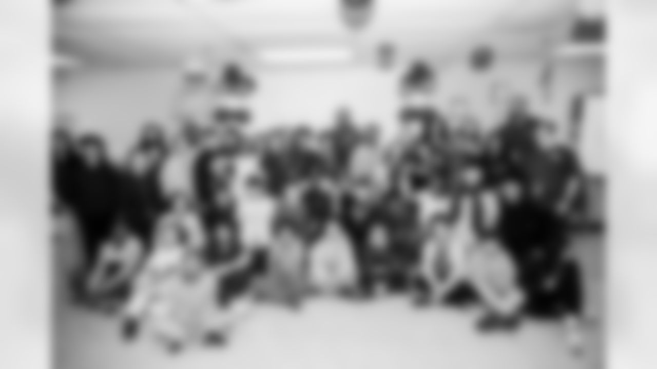 ILB Bobby Okereke (58)