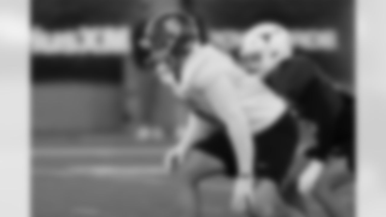 American Team tight end Joshua Cuevas (80), of Alabama, runs through drills during practice for the Senior Bowl NCAA college football game Tuesday, Jan. 27, 2026, in Mobile, Ala. (AP Photo/Butch Dill)