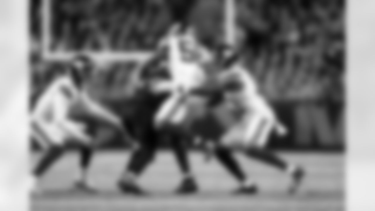 ILB Bobby Okereke (58)