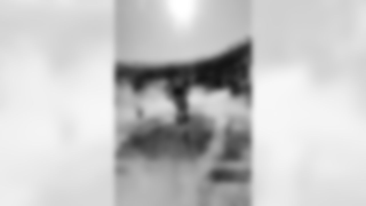 New York Giants quaterback Eli Manning (10) gets introduced before play against the Detroit Lions in a week 6 NFL football game at the New Meadowlands Stadium in East Rutherford, New Jersey on Sunday October 17, 2010 (AP Photo/Evan Pinkus)