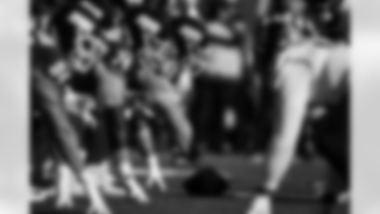 G Greg Van Roten (74), C John Michael Schmitz Jr. (61)