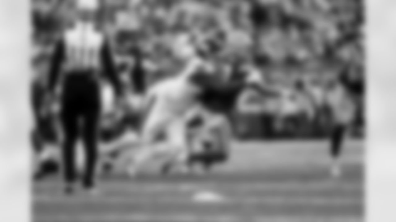 DL Dexter Lawrence II (97)