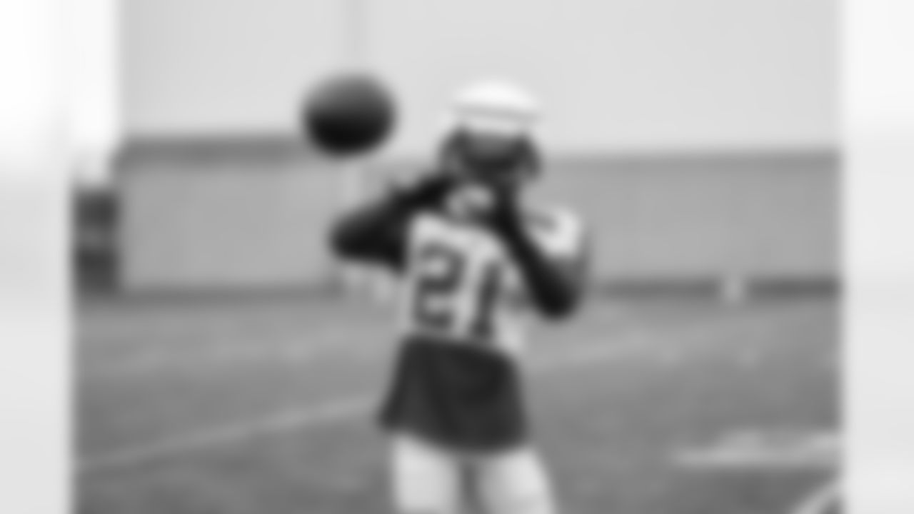 CB Adoree' Jackson (21)