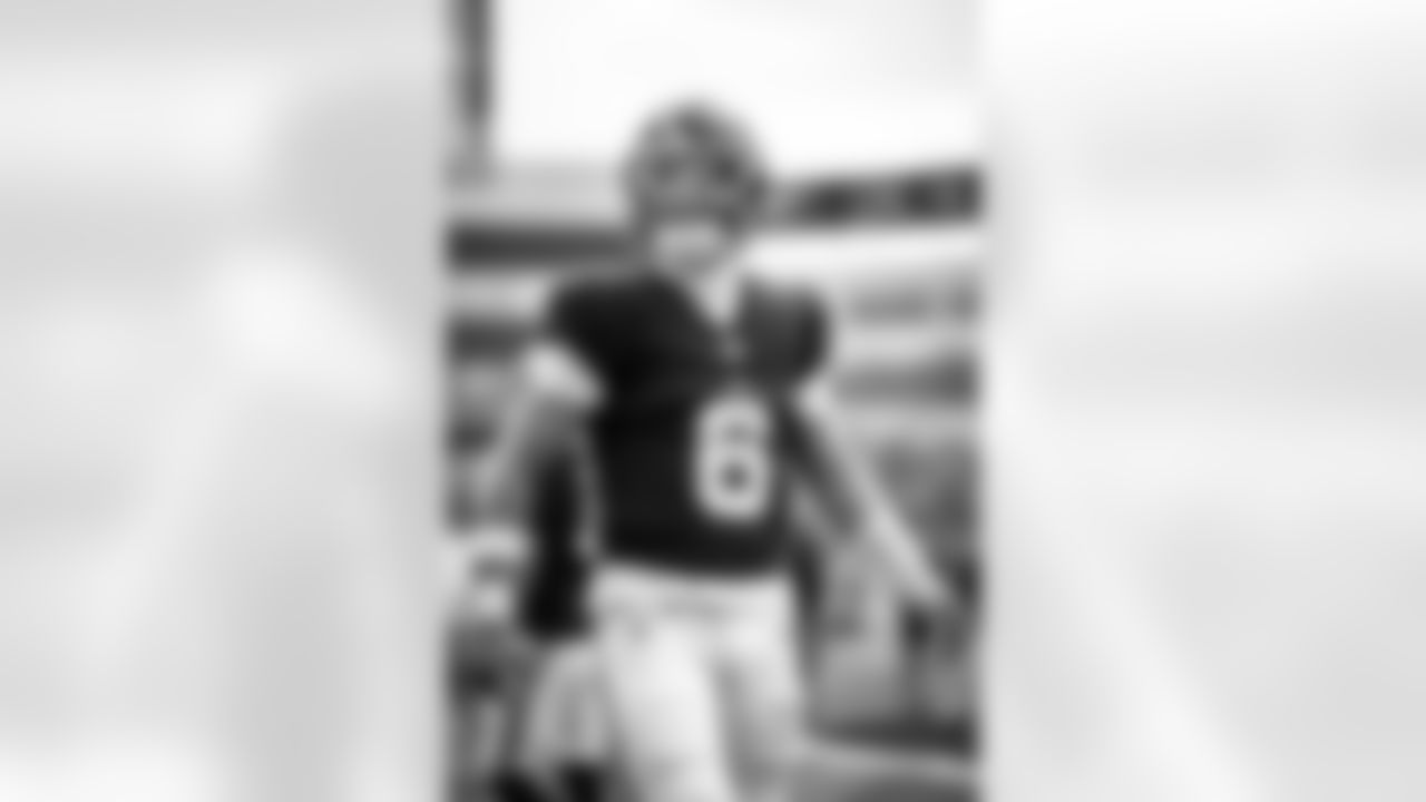 QB Jaxson Dart