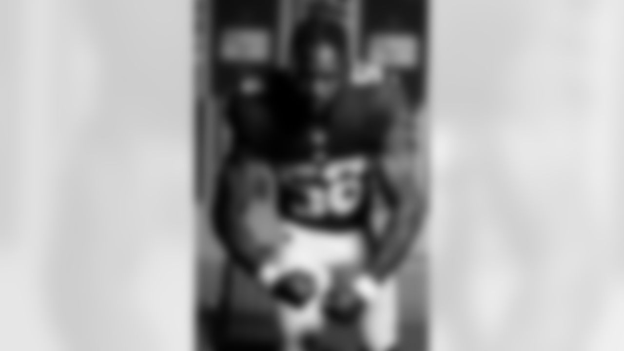ILB Bobby Okereke (58)