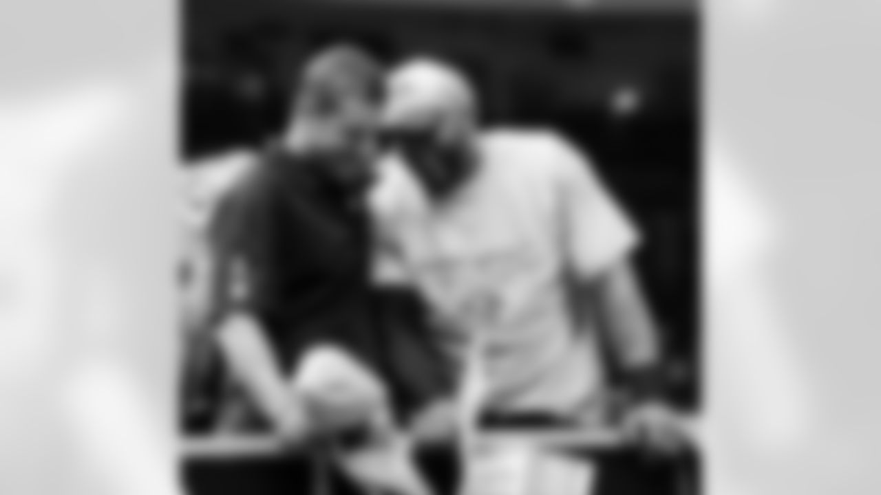 Baltimore Ravens linebacker Ray Lewis, right, and head coach John Harbaugh celebrate after their 34-31 win against the San Francisco 49ers in the NFL Super Bowl XLVII football game, Sunday, Feb. 3, 2013, in New Orleans. (AP Photo/Dave Martin)