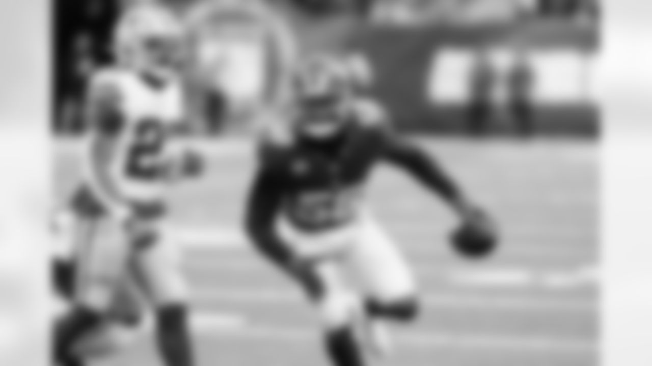 ILB Bobby Okereke (58)