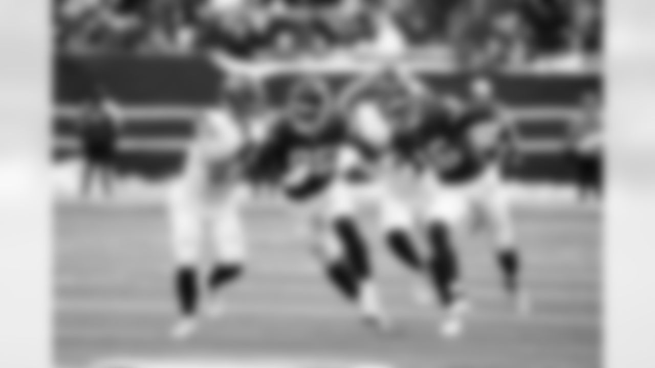 TE Chris Manhertz (85)