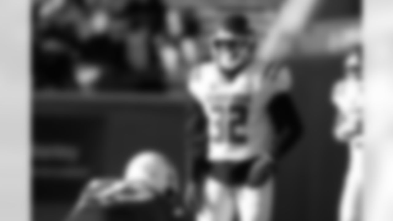 American Team linebacker Xavian Sorey (32), of Arkansas, during the second half of the Senior Bowl NCAA college football game Saturday, Jan. 31, 2026, in Mobile, Ala. (AP Photo/Butch Dill)