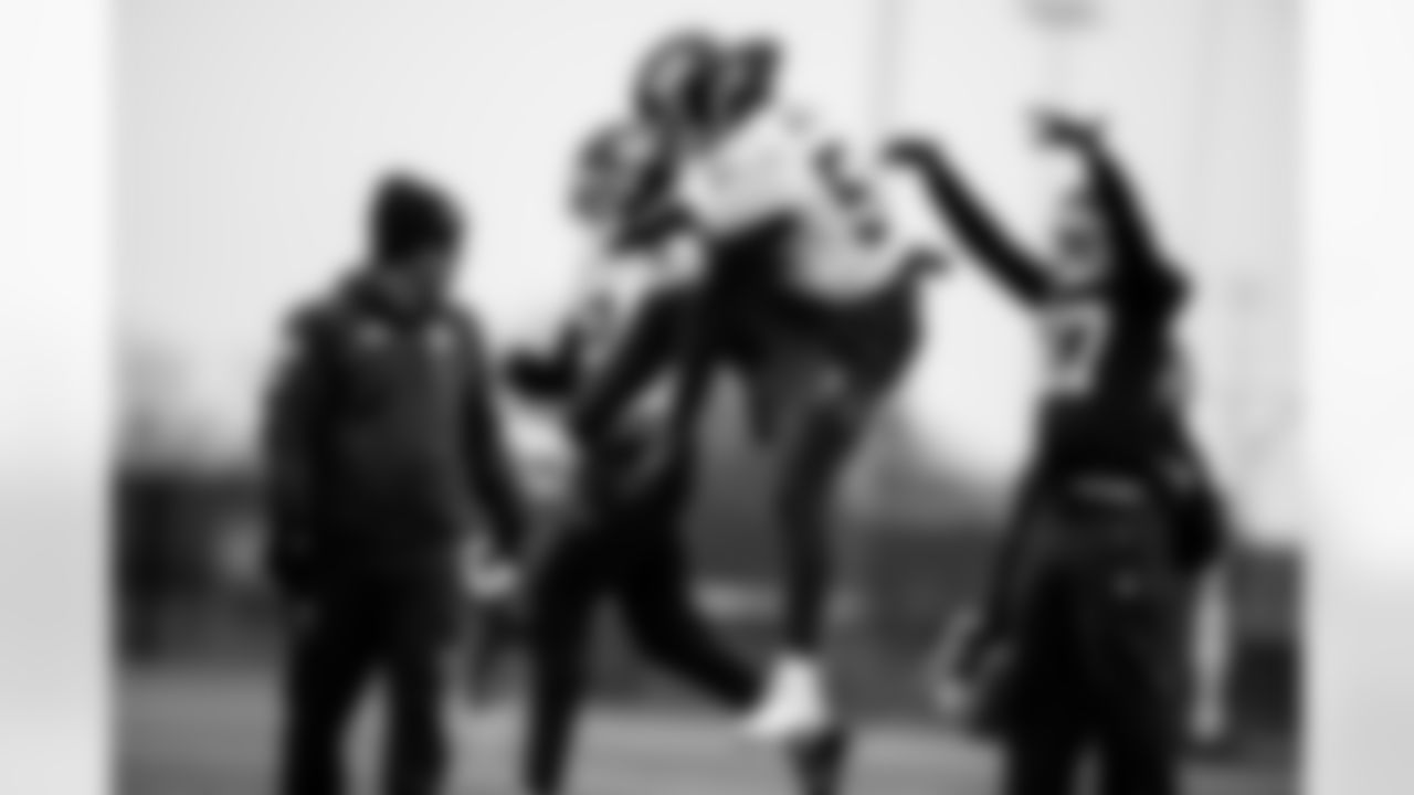 ILB Bobby Okereke (58)