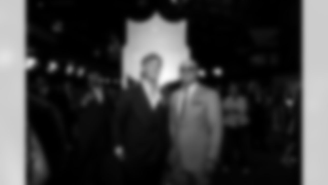 26_0205_NFLHONORS025