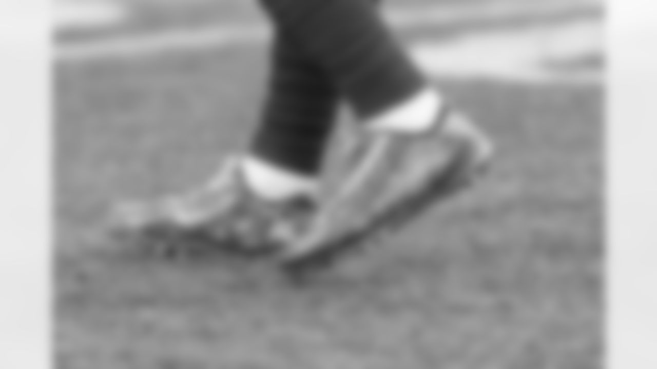 New York Giants wide receiver Odell Beckham (13) walks on the field during the first half of an NFL football game against the Detroit LionsSunday, Dec. 18, 2016, in East Rutherford, N.J. (AP Photo/Bill Kostroun)