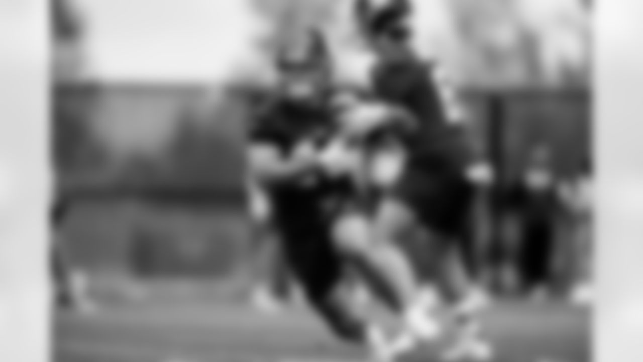 RB Cam Skattebo (44)