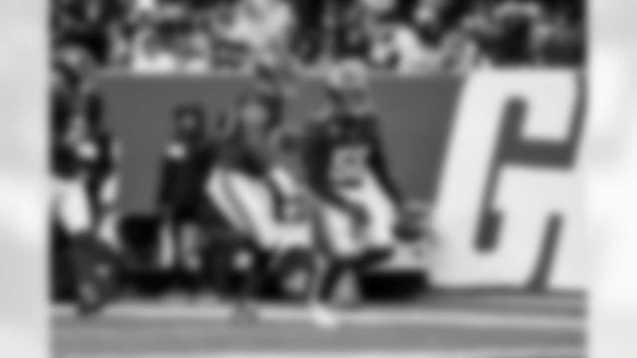 DT Roy Robertson-Harris (95), ILB Bobby Okereke (58)