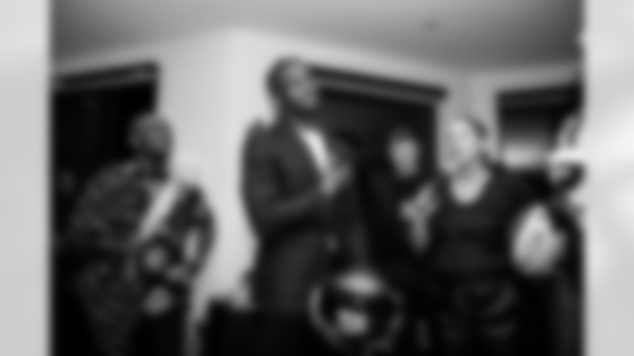 ILB Bobby Okereke (58)