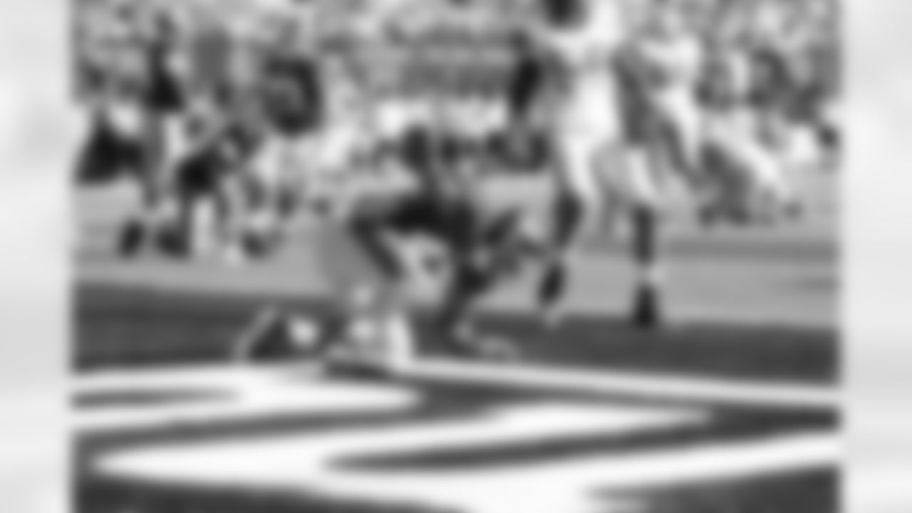 New York Giants tight end Travis Beckum (47) reacts after catching a touchdown pass during the third quarter of an NFL football game between the Detroit Lions and the New York Giants at New Meadowlands Stadium Sunday, Oct. 17, 2010, in East Rutherford, N.J. (AP Photo/Tim Larsen)