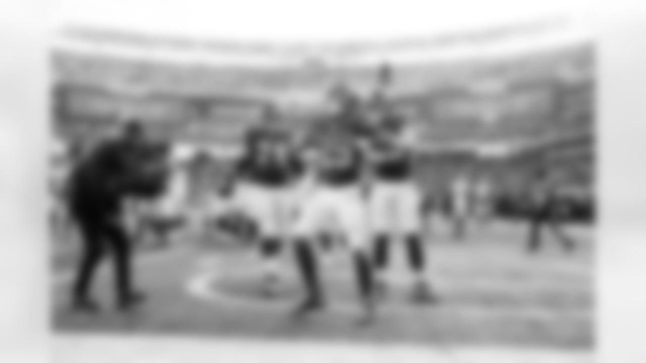 RB Tyrone Tracy Jr. (29)