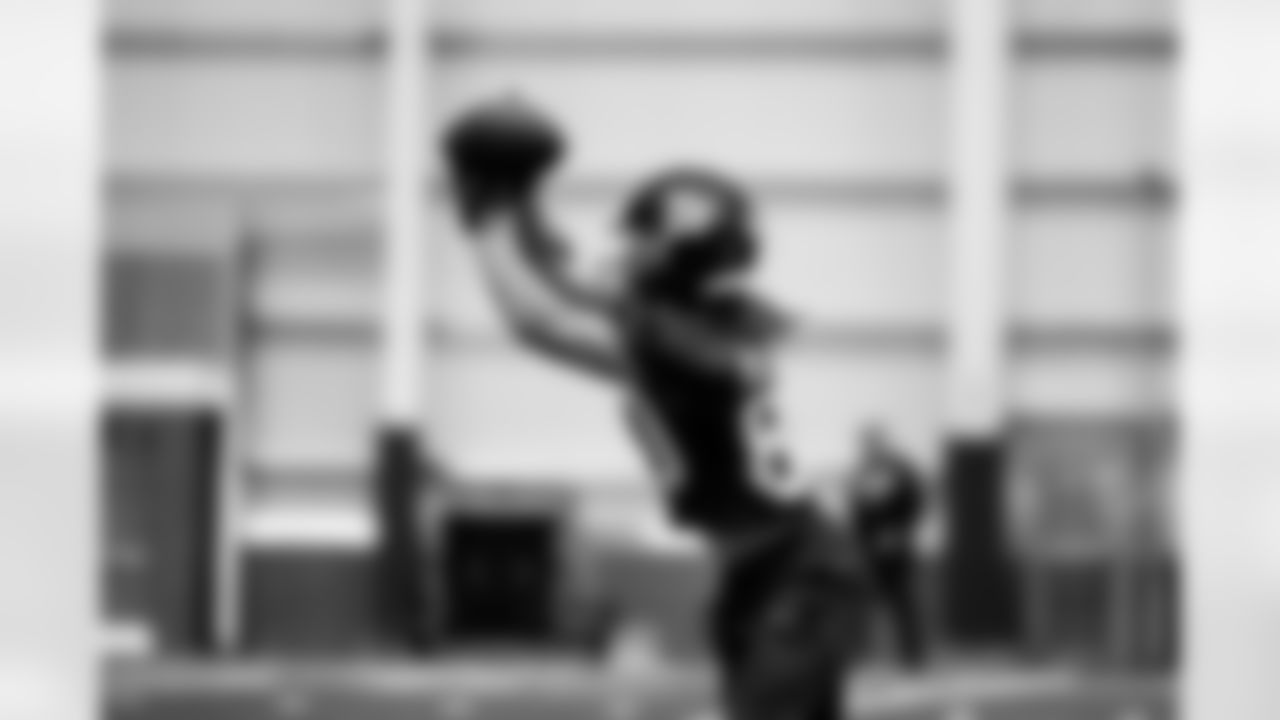 WR Gunner Olszewski (80)