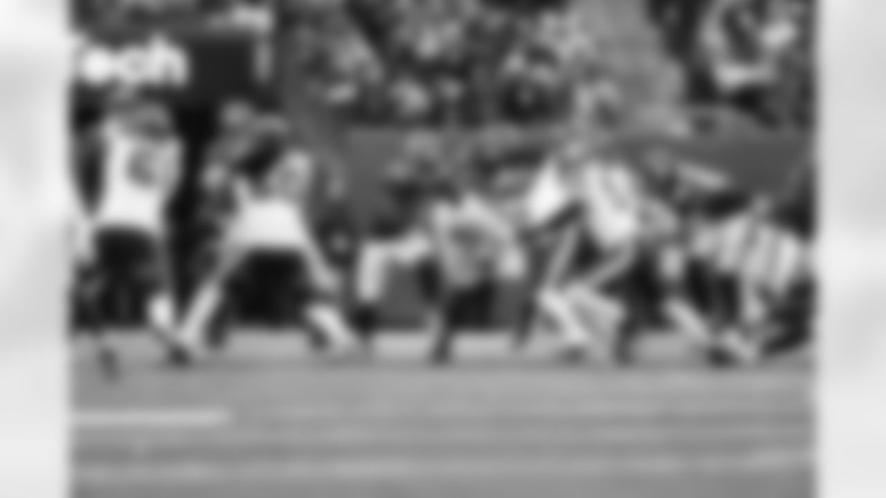 RB Devin Singletary (26)