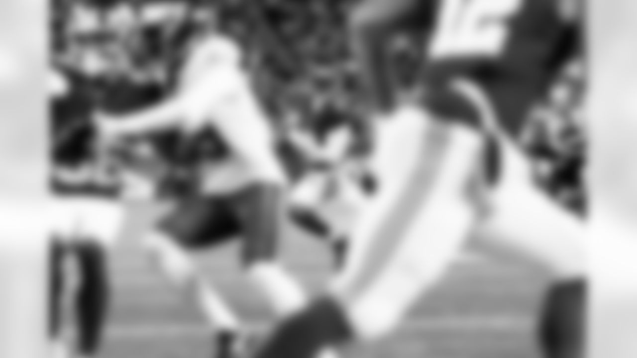 QB Tyrod Taylor (2)