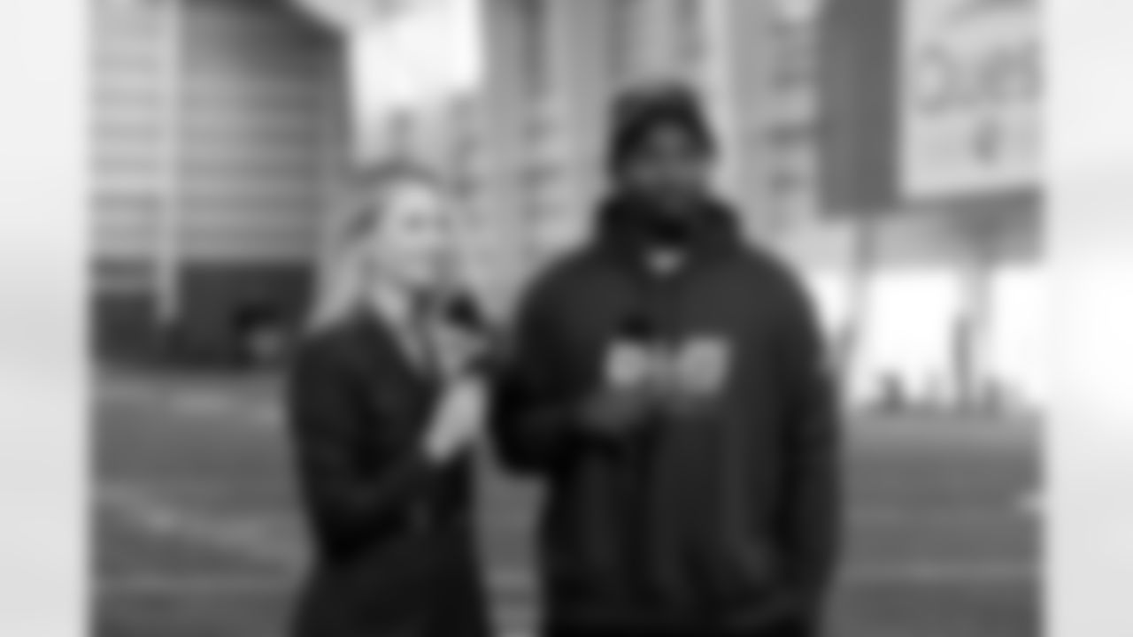 Madelyn Burke, DT Darius Alexander