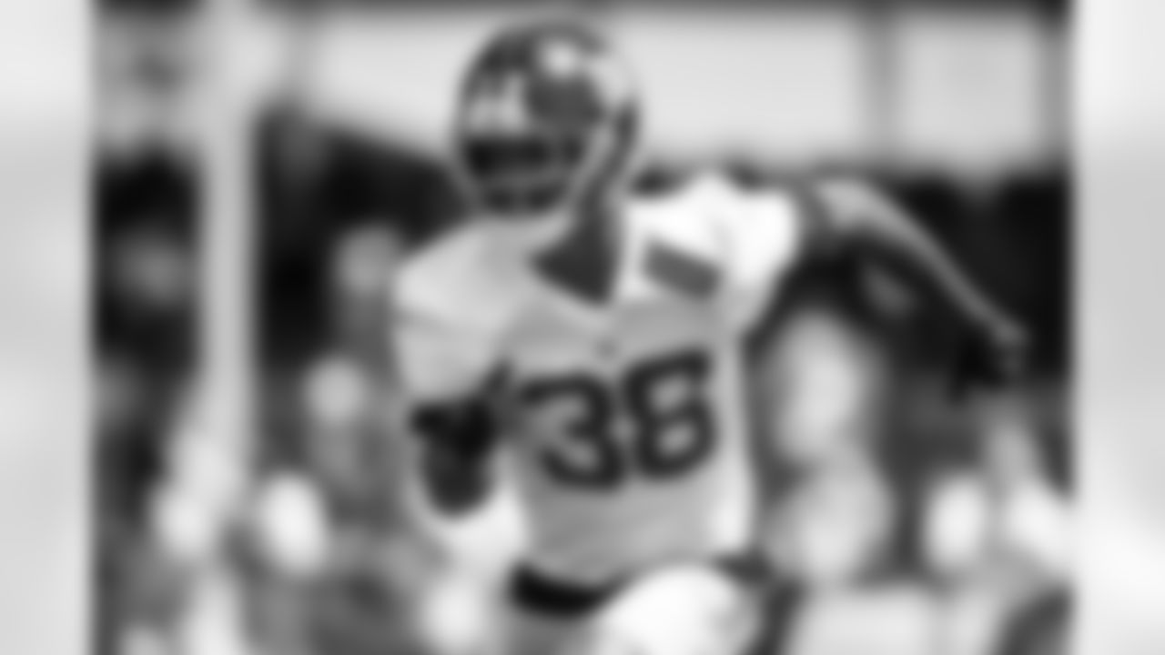 S Makari Paige (38)