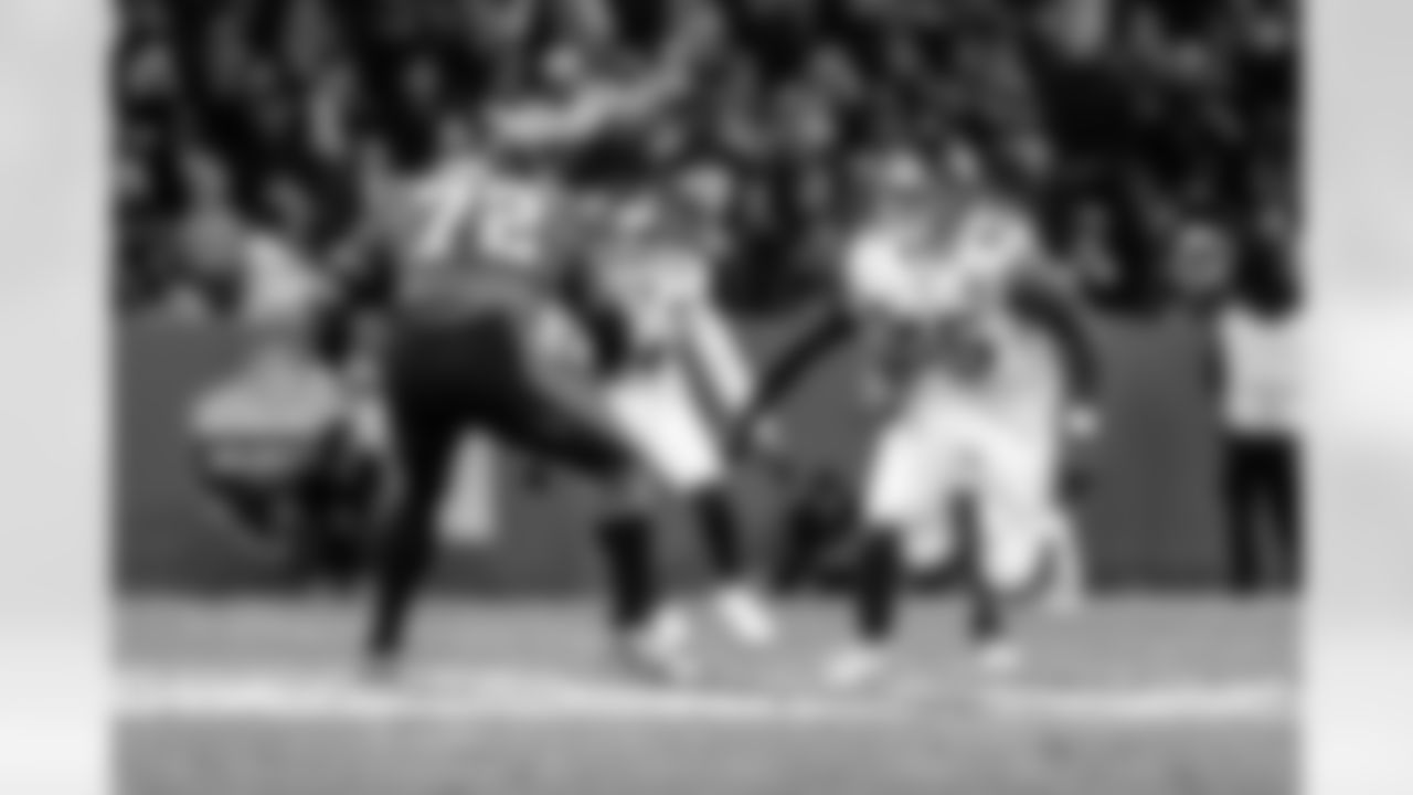 OLB Tomon Fox - Free Agent Signing from NYG Practice Squad (November 27)