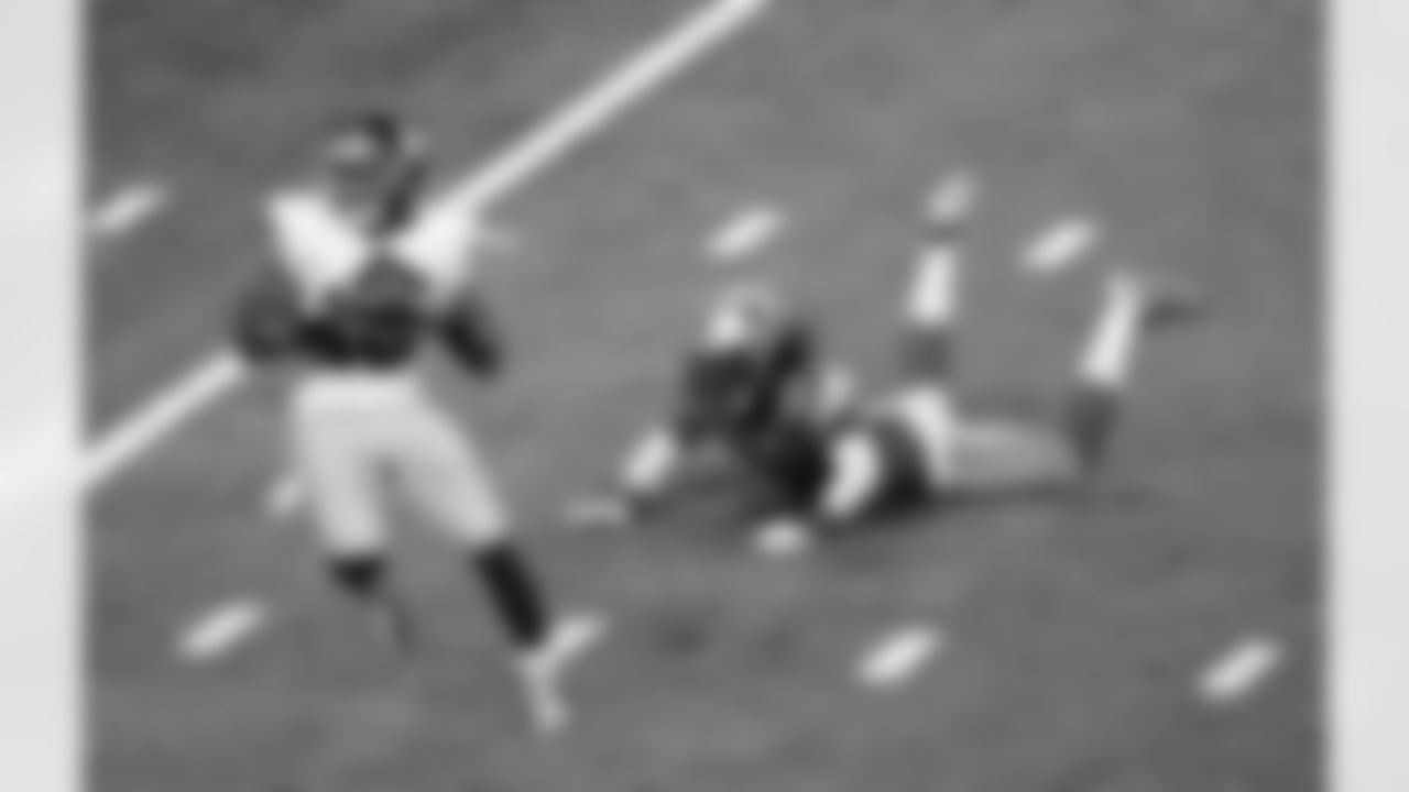 New York Giants wide receiver Jerrel Jernigan (12) pulls away from Detroit Lions cornerback Bill Bentley (28) during the first quarter of an NFL football game in Detroit, Sunday, Dec. 22, 2013. (AP Photo/Paul Sancya)