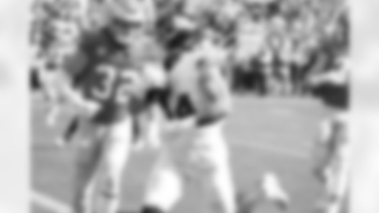 RB Cam Skattebo (44)