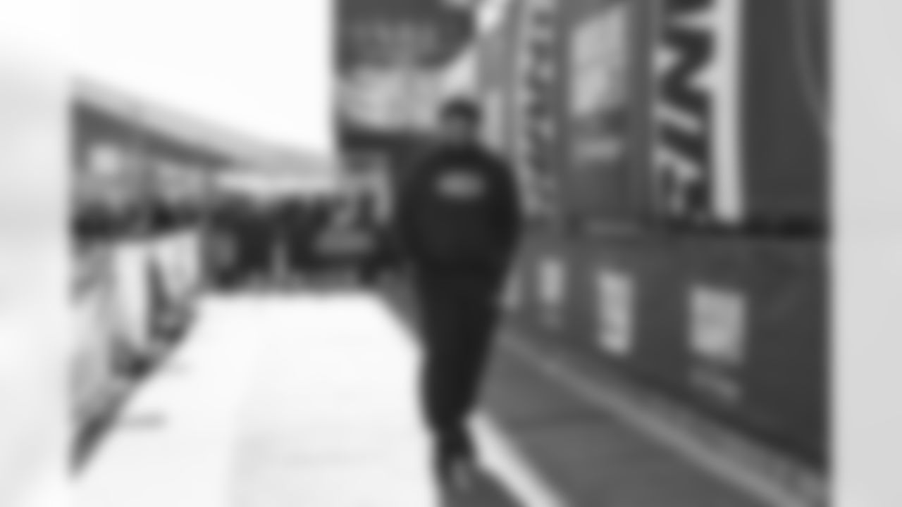 OLB Caleb Murphy (37)