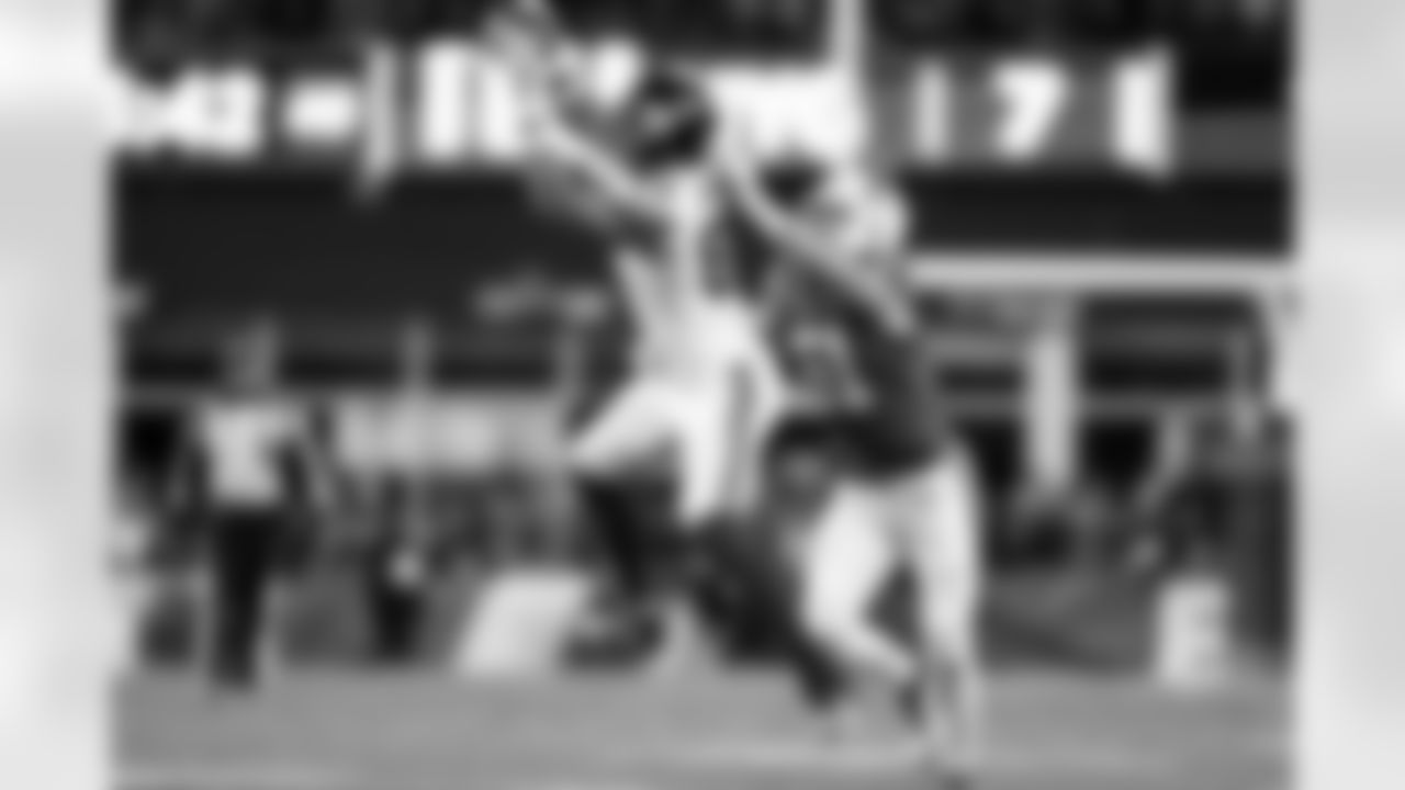 TE Theo Johnson (84)