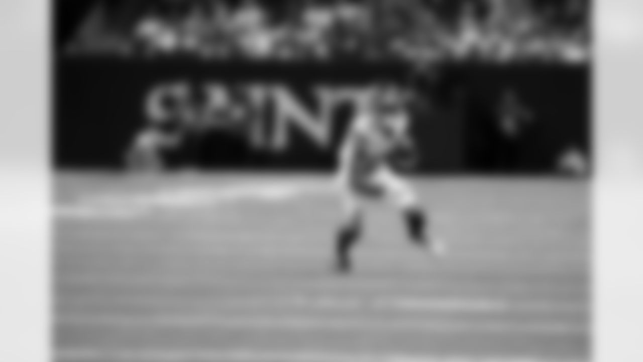 WR Darius Slayton (18) runs the ball during an NFL football game against the New Orleans Saints on Sunday, October 5, 2025 at Caesars Superdome in New Orleans. (Evan Pinkus/NEW YORK GIANTS)