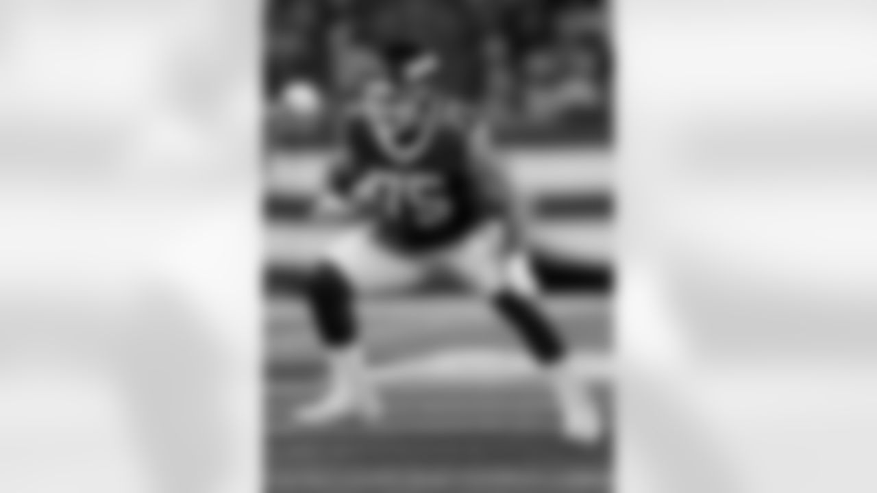 No. 12 Alijah Vera-Tucker, G