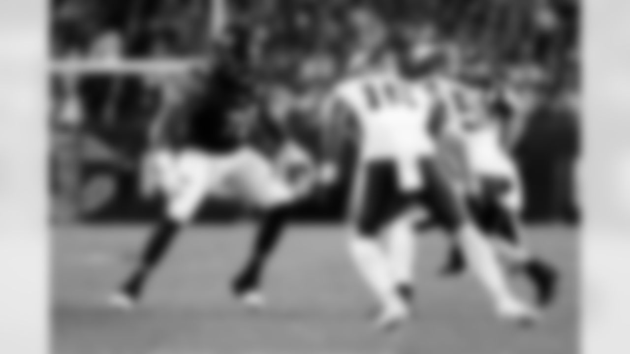 No. 84 Braxton Jones, T