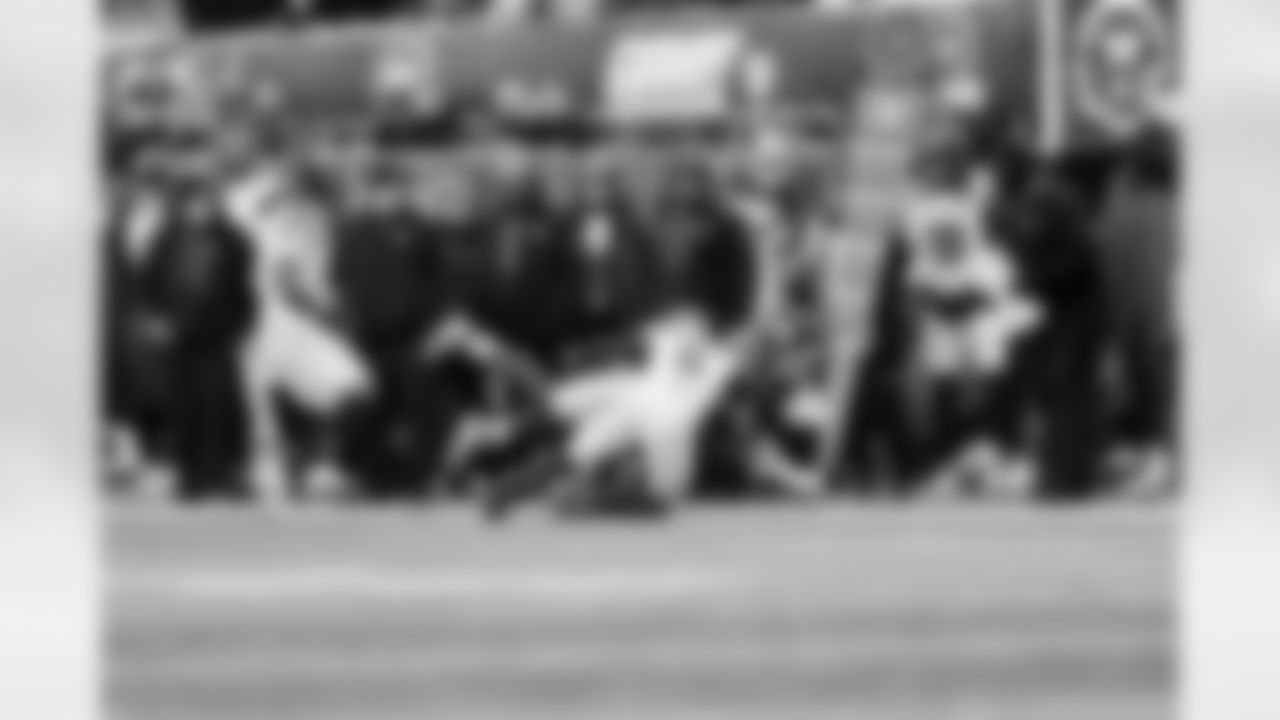 TE Daniel Bellinger (82)