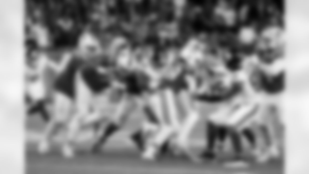 DT Roy Robertson-Harris (95)