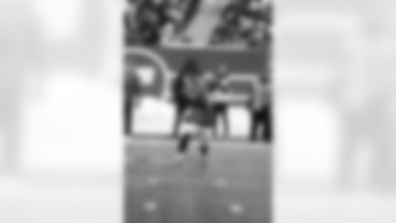 CB Dru Phillips (22)