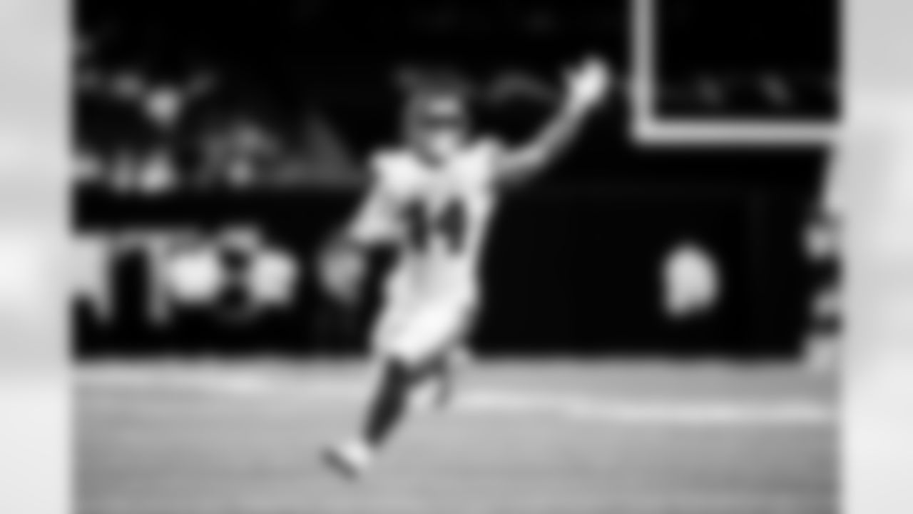 RB Cam Skattebo (44)