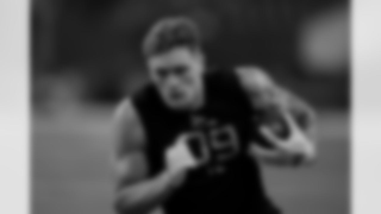 Nebraska tight end Thomas Fidone II runs a drill at the NFL football scouting combine in Indianapolis, Friday, Feb. 28, 2025. (AP Photo/George Walker IV)