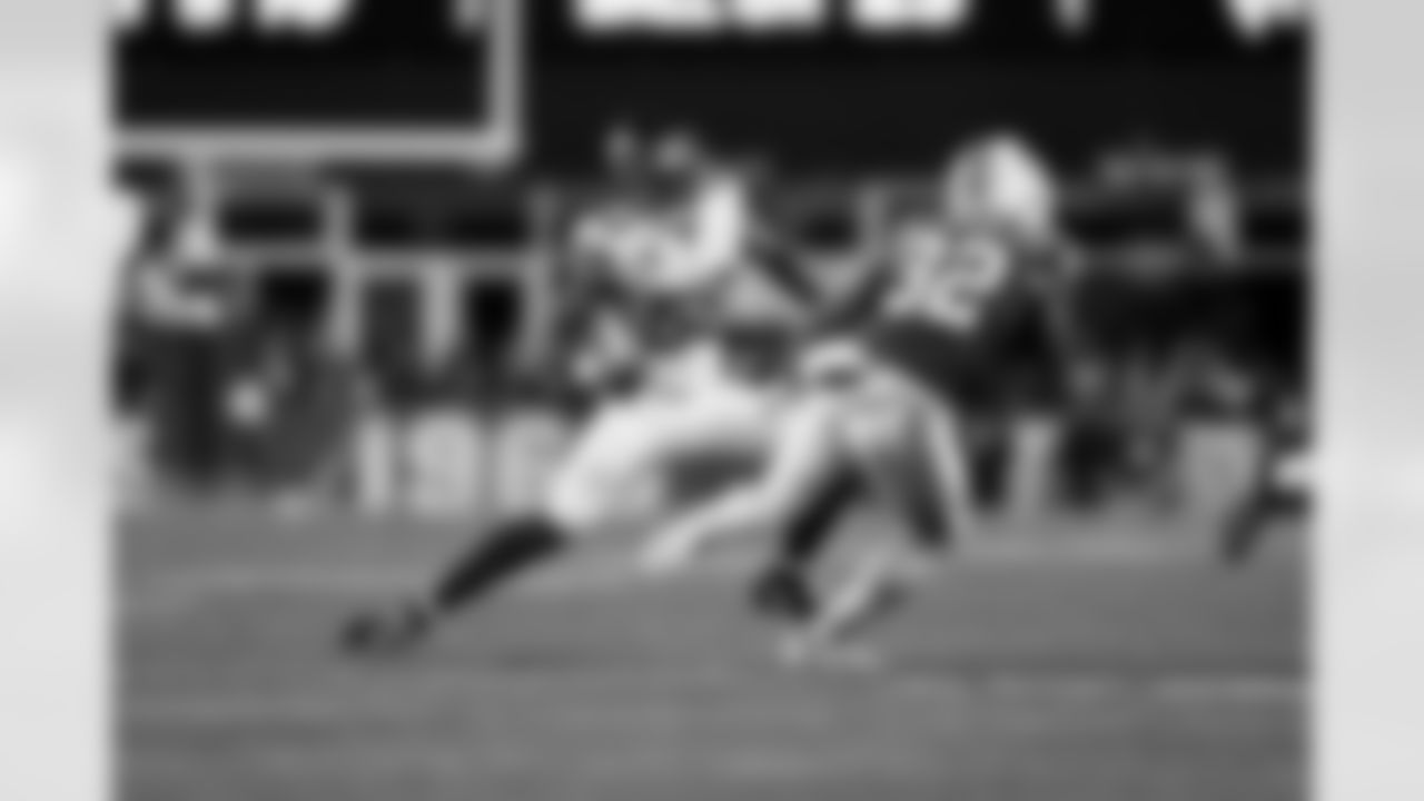 ILB Bobby Okereke (58)