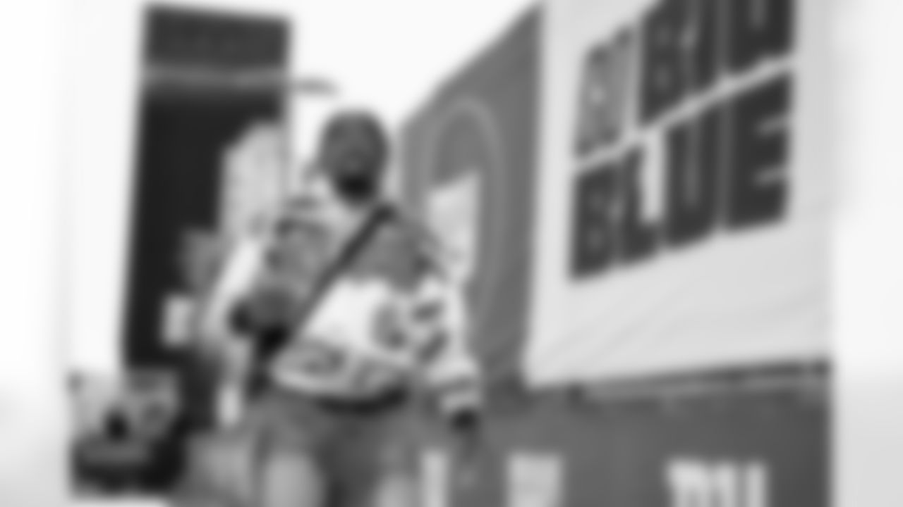 DL Darius Alexander (91)