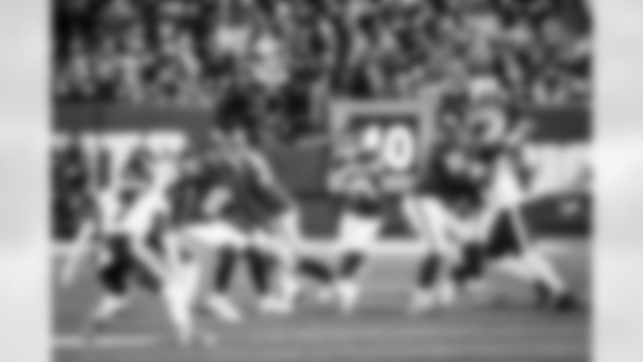 RB Cam Skattebo (44)