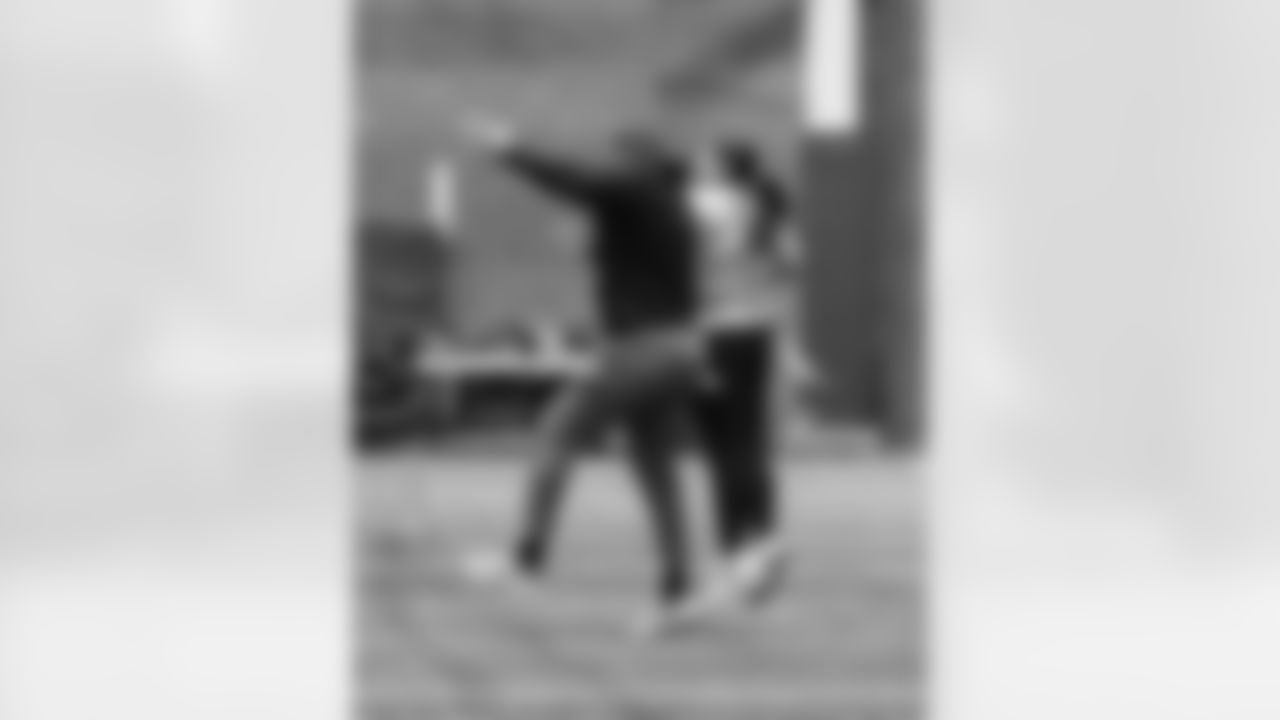 New York Giants defensive tackle Roy Robertson-Harris (95)