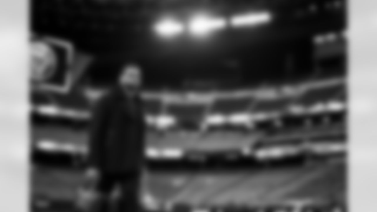 QB Russell Wilson (3)